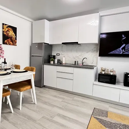 Havana Studio-alezzi Nord 10 Apartman *